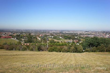 7 Panoramic Tce, Berwick, VIC 3806