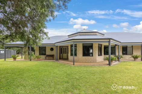 831 Frenchman Bay Rd, Big Grove, WA 6330