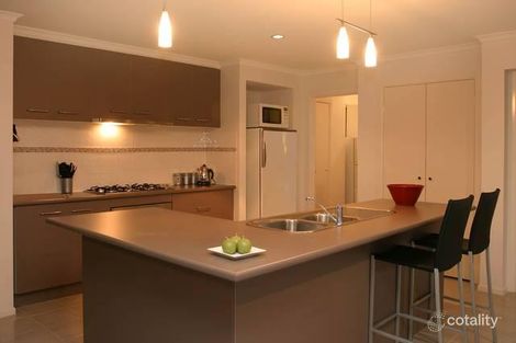 Property photo of 15 Drovers Retreat Narre Warren South VIC 3805