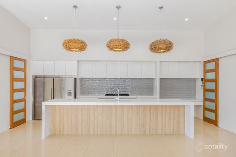 Property photo of 15 Cedar Place Broadbeach Waters QLD 4218