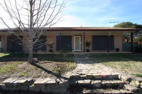 18 Nunan Cres, Oxley, ACT 2903