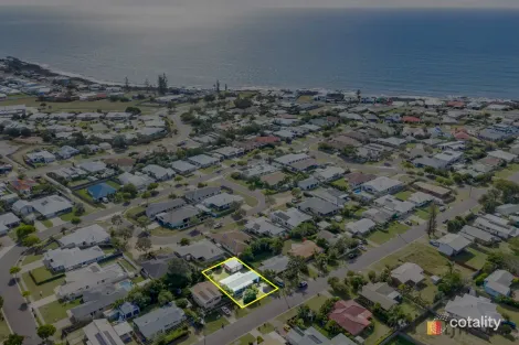 42 Wilfred St, Bargara, QLD 4670