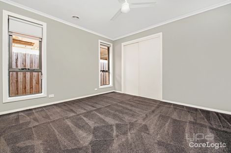 Property photo of 28 Hillcrest Drive Hillside VIC 3037