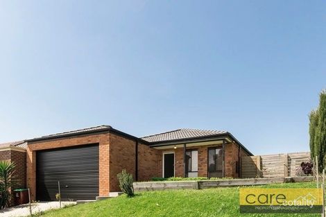 Property photo of 2 Nirringa Drive Hampton Park VIC 3976