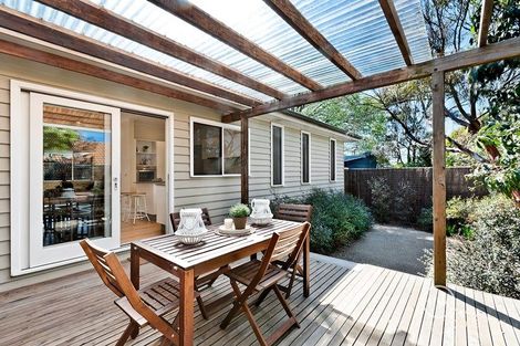 Property photo of 33A Lyell Parade Greensborough VIC 3088