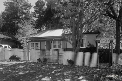 10 Cox Ave, Wentworth Falls, NSW 2782