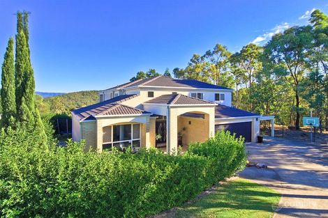 Property photo of 38 Crestridge Crescent Oxenford QLD 4210