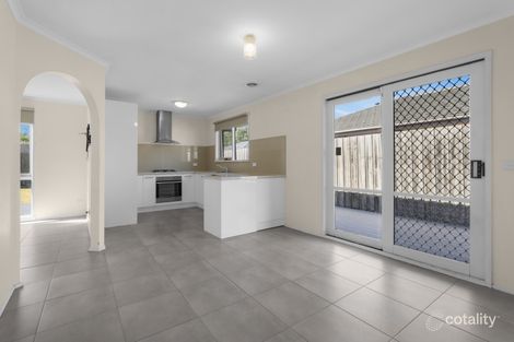 Property photo of 8 Bradley Court Hampton Park VIC 3976