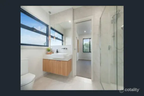 Property photo of 1/98 Liston Avenue Reservoir VIC 3073