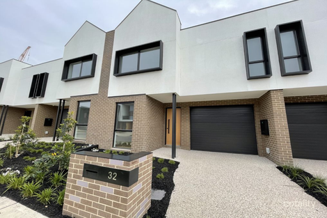 32 Northcote Cct, Burwood East, VIC 3151