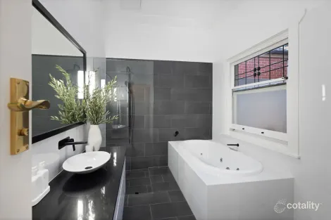 Property photo of 33 Cator Street Glenside SA 5065