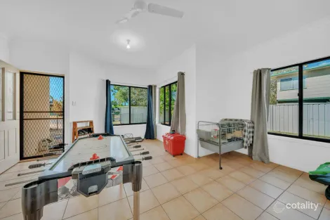 Property photo of 6 Carbeen Place Emerald QLD 4720