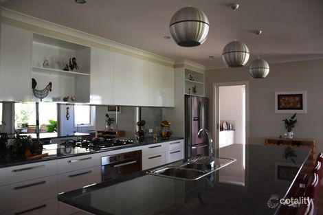 Property photo of 38 Lakeviews Circuit Yarrawonga VIC 3730