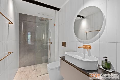 Property photo of 204/63 Masons Parade Point Frederick NSW 2250