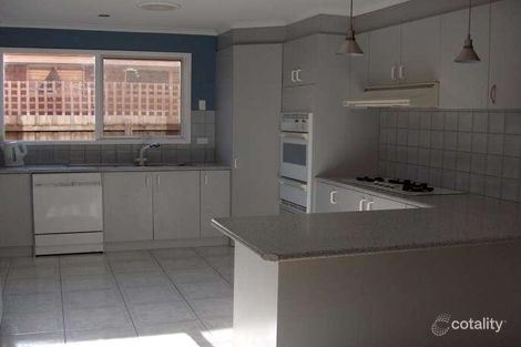Property photo of 5 Nurten Parade Aspendale Gardens VIC 3195