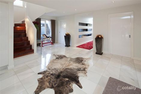 Property photo of 4 Hunter Rise Endeavour Hills VIC 3802