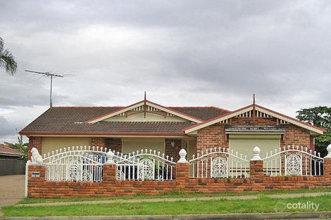 8 Delgarno Rd, Bonnyrigg Heights, NSW 2177