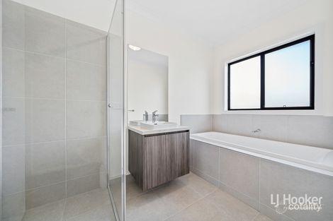 Property photo of 31 Fletcher Street Yarrabilba QLD 4207
