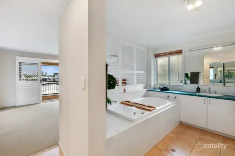 Property photo of 11 Godwin Place Pelican Waters QLD 4551