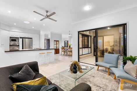 Property photo of 4 Balnaves Place Mitchelton QLD 4053