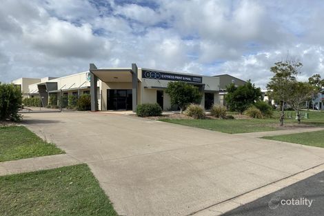 16 Southern Cross Cct, Urangan, QLD 4655