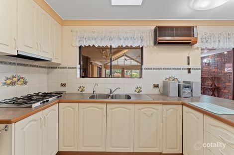 11 Dolphin Rd, Safety Bay, WA 6169