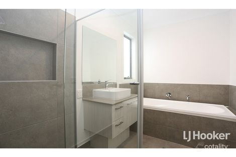 Property photo of 16 Karachi Avenue Mount Cottrell VIC 3024