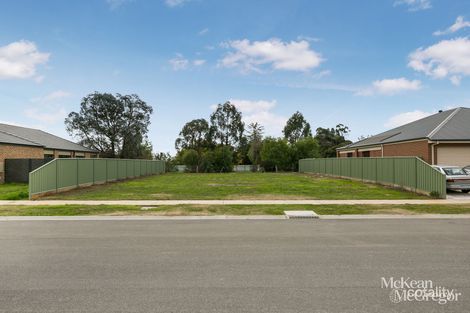 Property photo of 70 Tobin Crescent Epsom VIC 3551