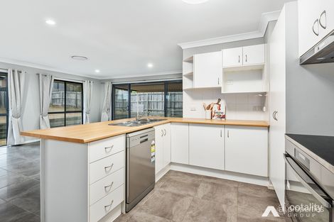 Property photo of 59 Paul Drive Regents Park QLD 4118