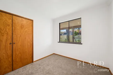 Property photo of 14 Princeton Court Thornlie WA 6108