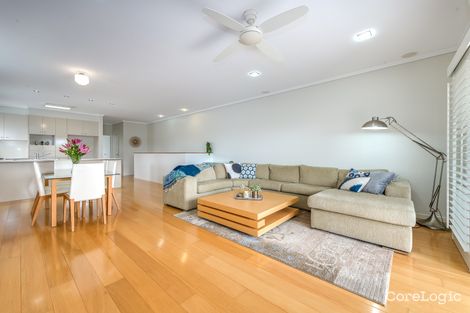 Property photo of 1/8 Teal Avenue Paradise Point QLD 4216