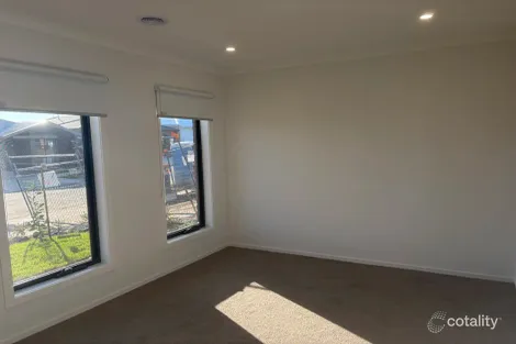 Property photo of 28 Rhea Drive Leopold VIC 3224