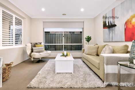 Property photo of 24 Mallacoota Way Craigieburn VIC 3064