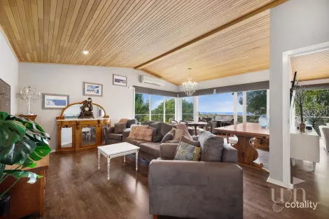 Property photo of 9 Cambridge Road Mount Martha VIC 3934