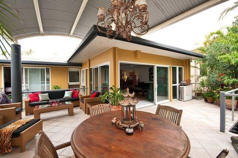 Property photo of 47 Cronin Avenue Main Beach QLD 4217