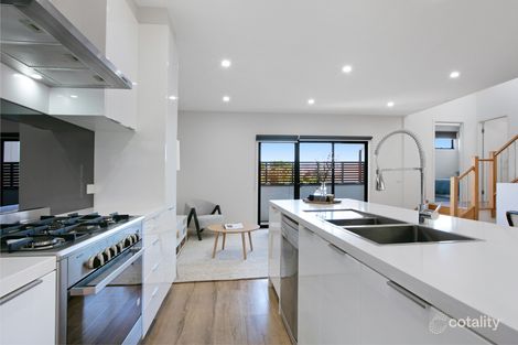 Property photo of 2/1A Argyle Street Reservoir VIC 3073