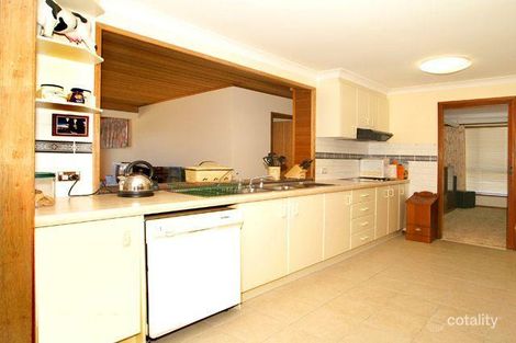 Property photo of 2 Banz Place Glenfield NSW 2167