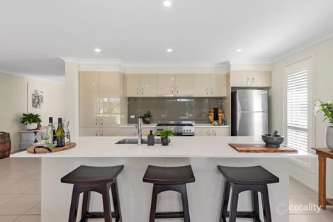 Property photo of 8 Red Hill Parade Tomakin NSW 2537