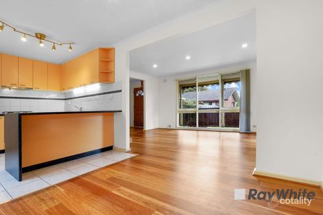 Property photo of 22 Scotsburn Way Endeavour Hills VIC 3802