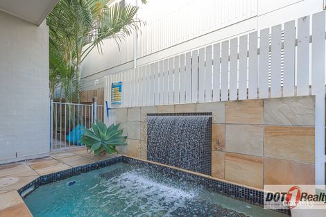 Property photo of 5 Sydney Street Labrador QLD 4215