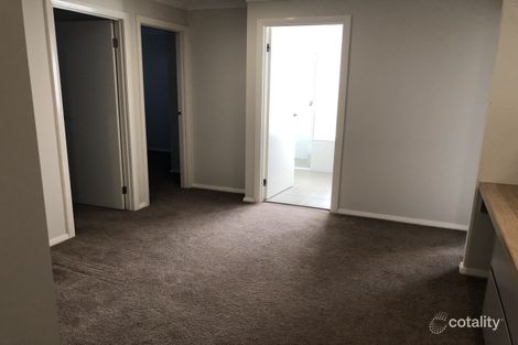 Property photo of 34 Kingfisher Drive Fletcher NSW 2287