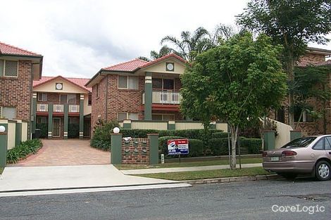 Property photo of 2/24 Elliott Street Clayfield QLD 4011