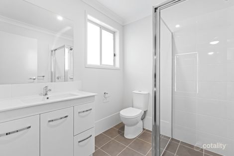 Property photo of 17A/17B Font Hill Drive Farley NSW 2320