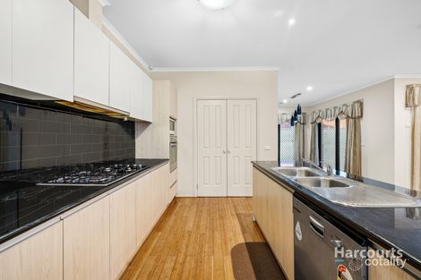 Property photo of 13 Waterside Drive Burnside Heights VIC 3023