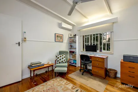 Property photo of 49 Hillview Crescent Whitfield QLD 4870