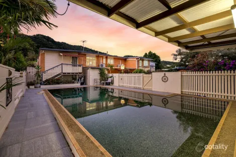 Property photo of 49 Hillview Crescent Whitfield QLD 4870