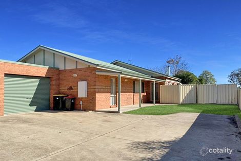 Property photo of 2/37 Somerset Crescent Mansfield VIC 3722