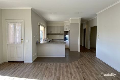 Property photo of 2/37 Somerset Crescent Mansfield VIC 3722