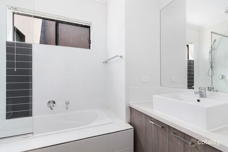 Property photo of 23 Fadden Mews Officer VIC 3809