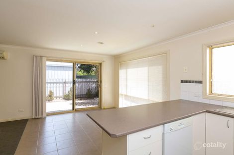 Property photo of 2/16 Carpenter Street Kangaroo Flat VIC 3555